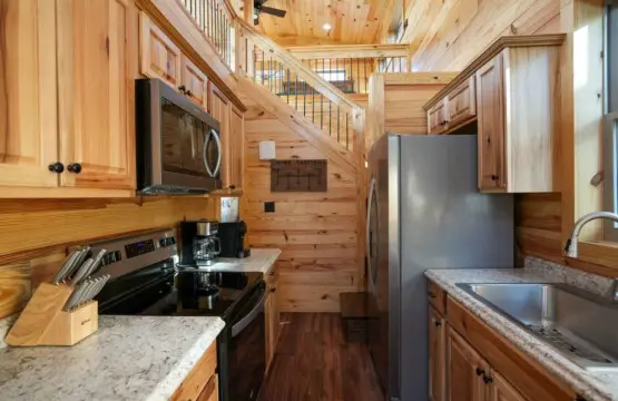 original 1045134196680539325 1800077498