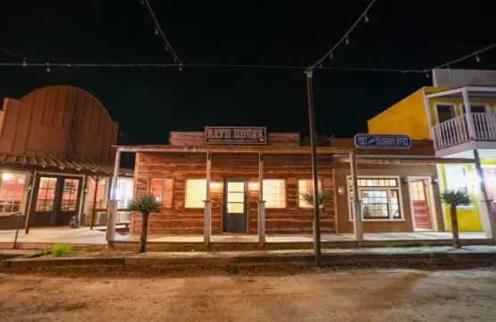 original 1045138759220851269 1800089915