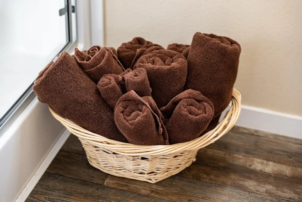 original 745690000381017765 1734140923