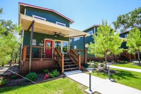 t1c5v63ej01xyrhiiofx